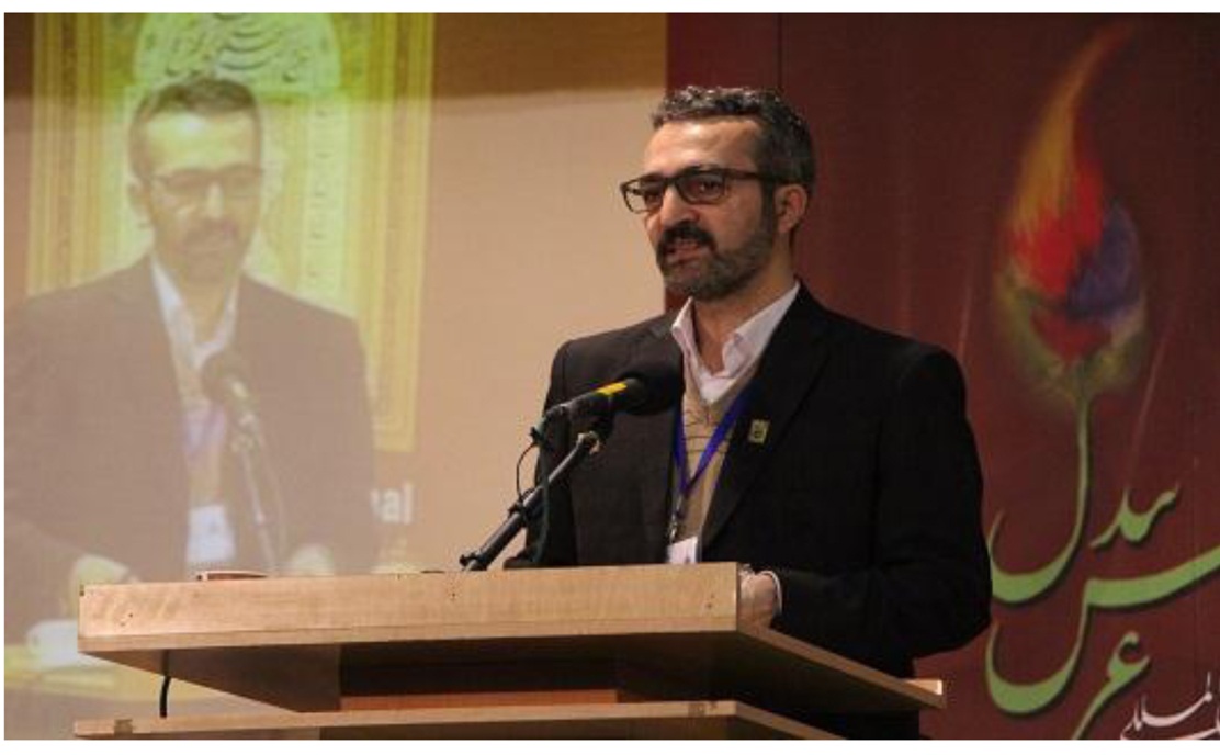 ما وارثان زبان فارسی هستیم و مکلف هستیم این میراث را به جهانیان معرفی کنیم .