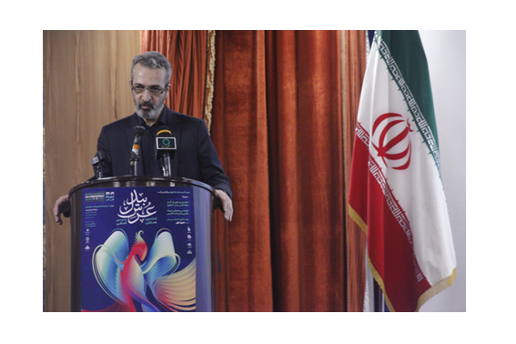 بیدل پل و پیوند میان ملت های عاشق زبان فارسی است.